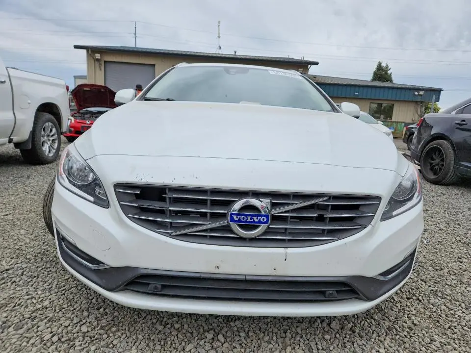 2015 VOLVO V60 PREMIER  
