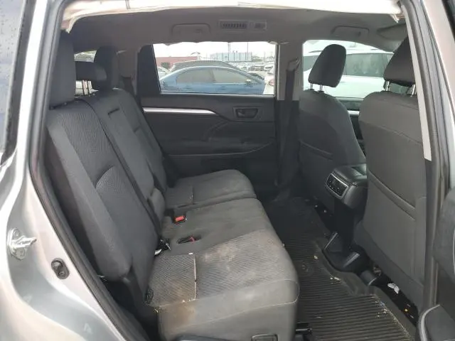 2019 TOYOTA HIGHLANDER LE  