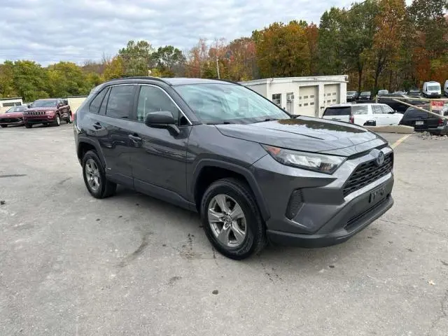 2022 TOYOTA RAV4 LE  