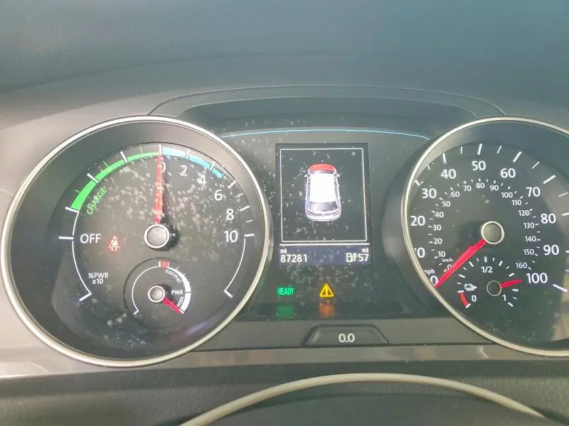 2016 VOLKSWAGEN E-GOLF SEL PREMIUM  