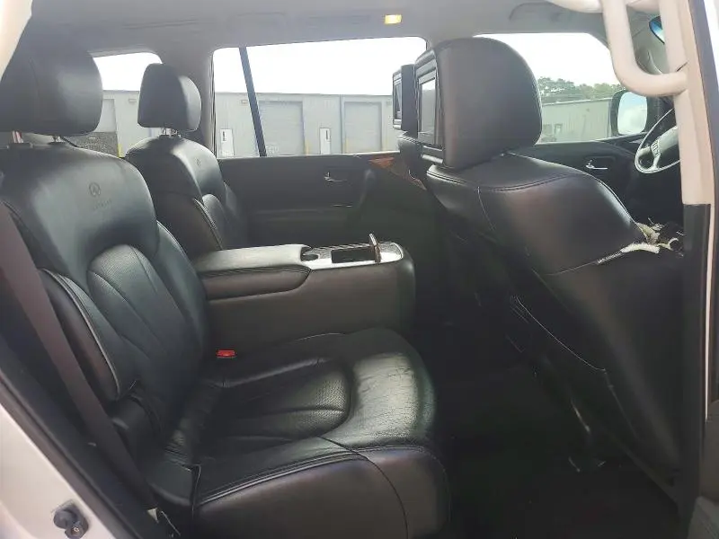 2011 INFINITI QX56 BASE  