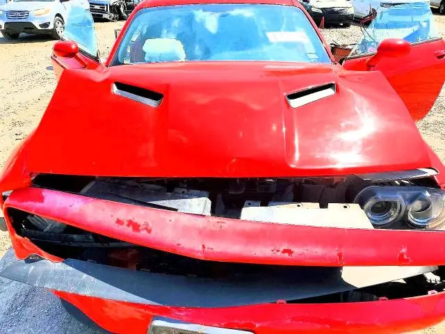 2015 DODGE CHALLENGER SXT  