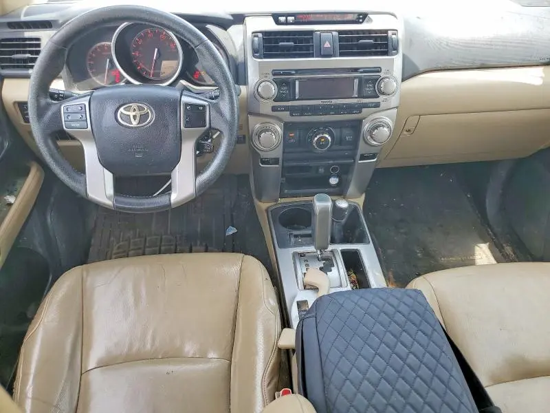 2011 TOYOTA 4RUNNER SR5  