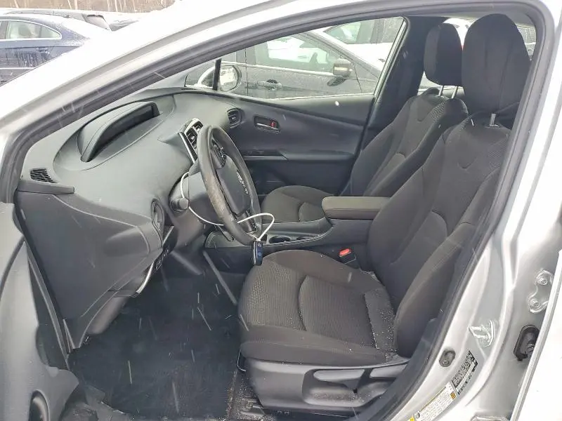 2020 TOYOTA PRIUS LE AWD-E  