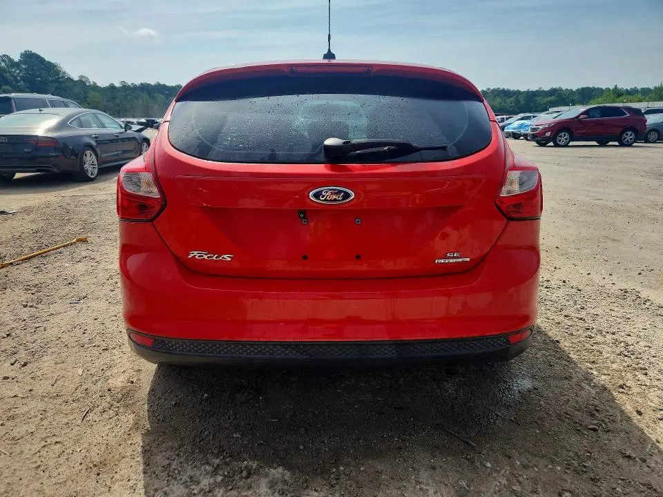 2014 FORD FOCUS SE  