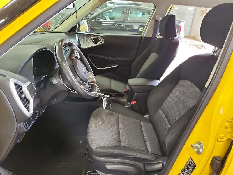 2020 KIA SOUL LX  