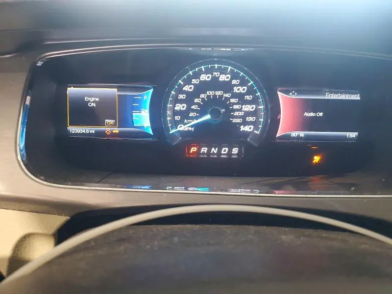 2015 FORD TAURUS SEL  