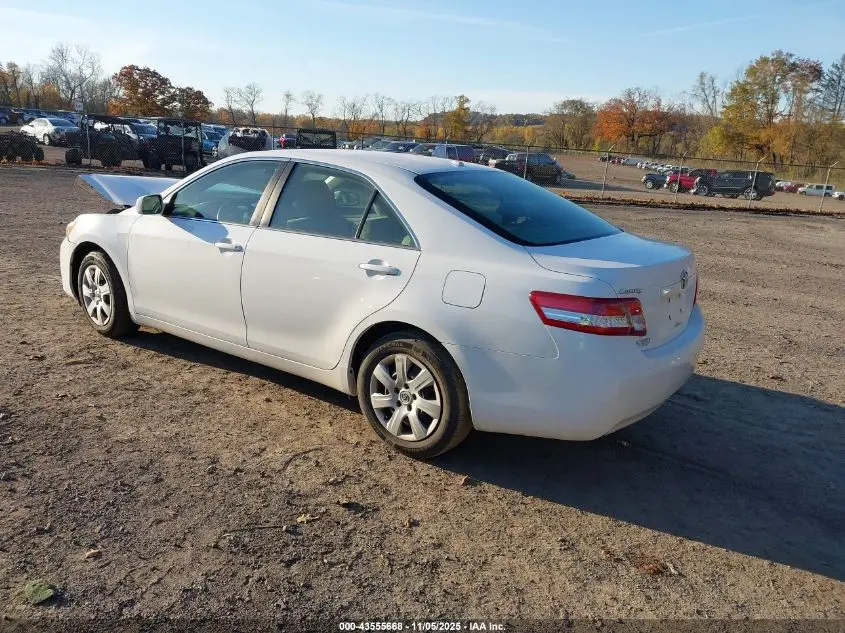 2010 TOYOTA CAMRY LE