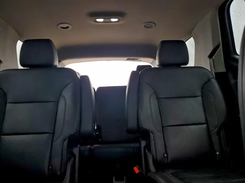 2021 CHEVROLET TRAVERSE LT  