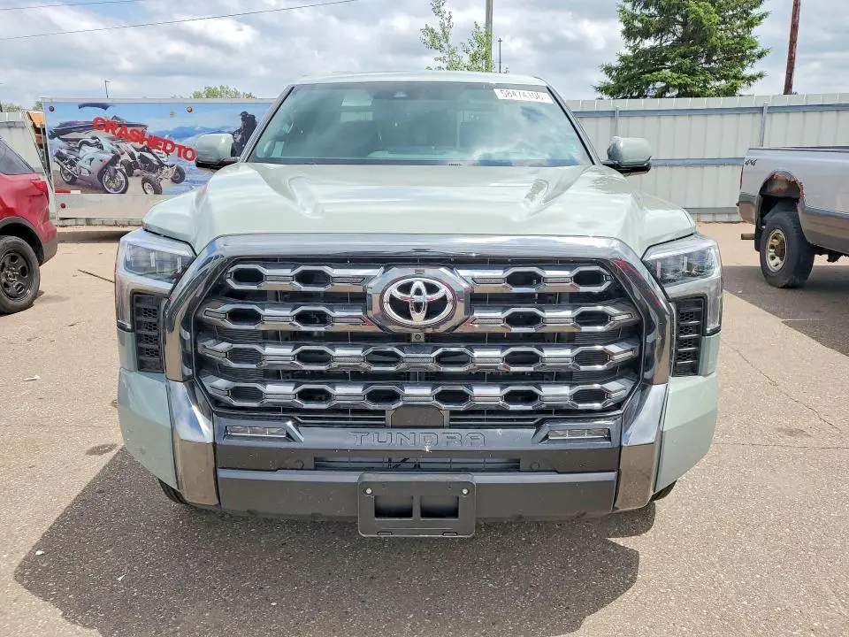 2026 TOYOTA TUNDRA PLATINUM  