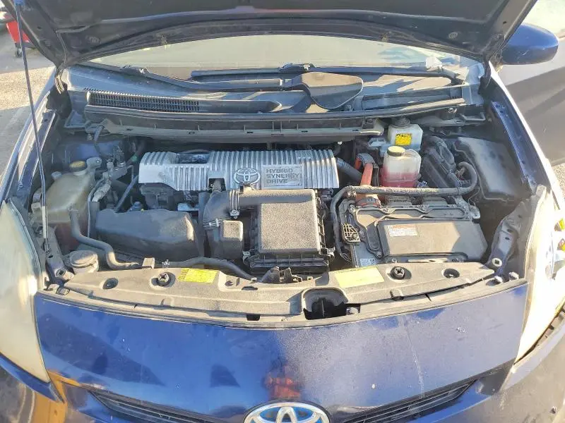 2013 TOYOTA PRIUS TWO  