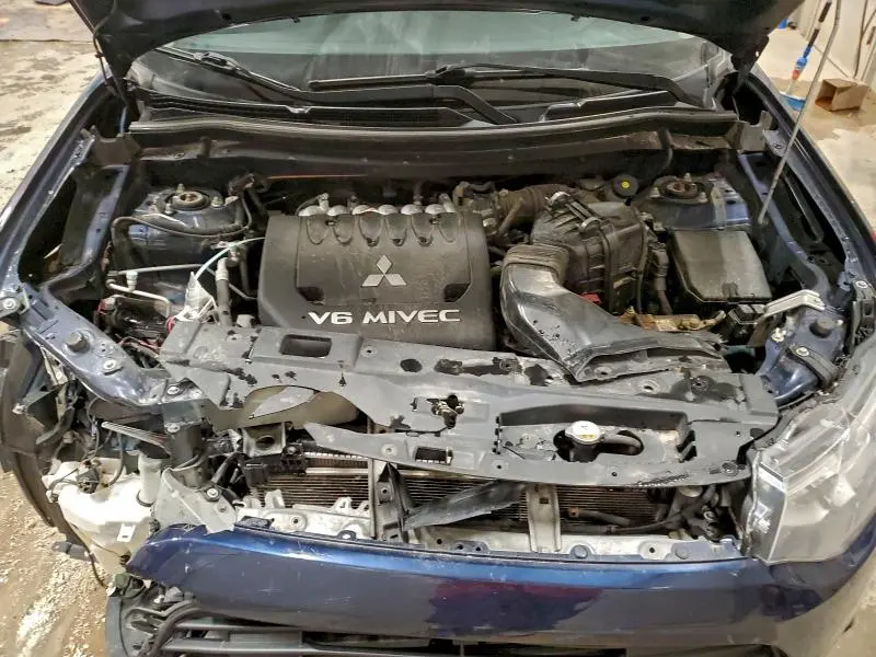 2014 MITSUBISHI OUTLANDER GT  