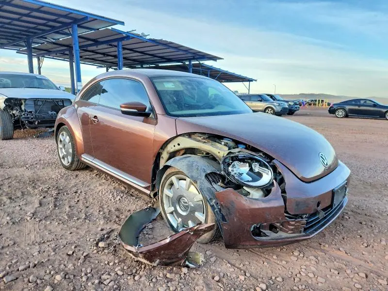 2016 VOLKSWAGEN BEETLE SE  