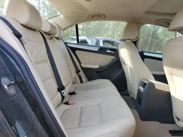2012 VOLKSWAGEN JETTA SEL  