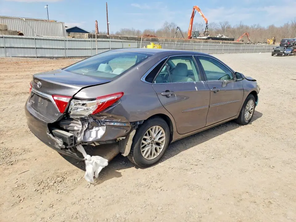 2017 TOYOTA CAMRY LE  