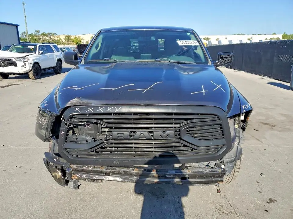 2015 RAM 1500 SLT  