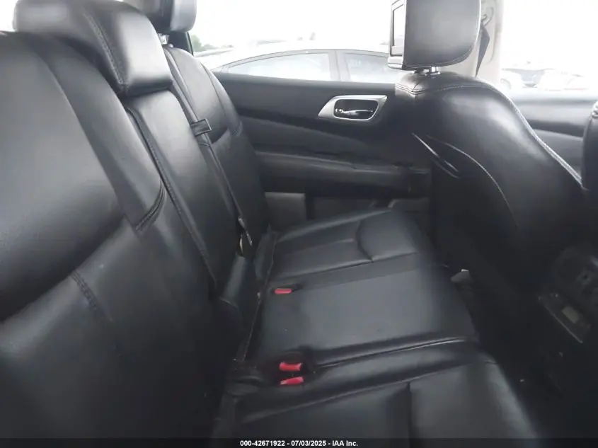2013 NISSAN PATHFINDER PLATINUM