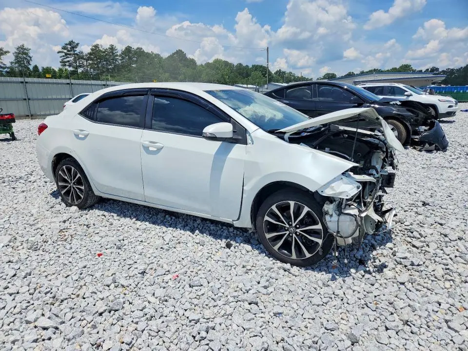 2017 TOYOTA COROLLA SE  