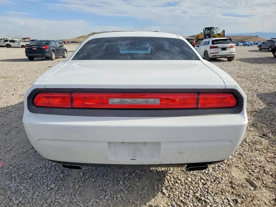 2013 DODGE CHALLENGER SXT  