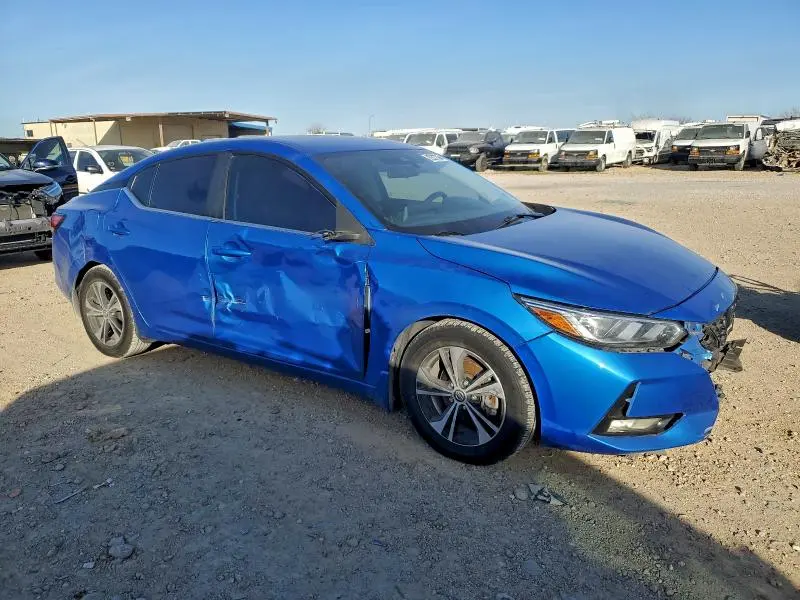 2022 NISSAN SENTRA SV  