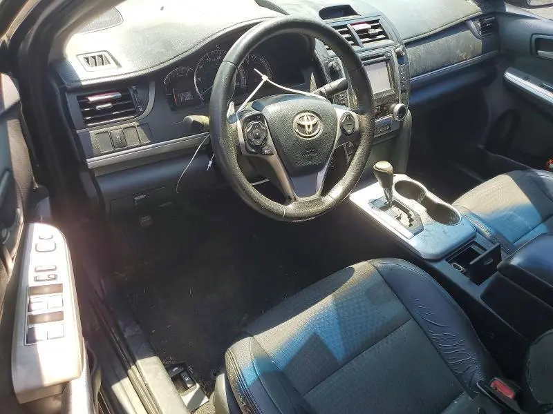 2013 TOYOTA CAMRY SE  