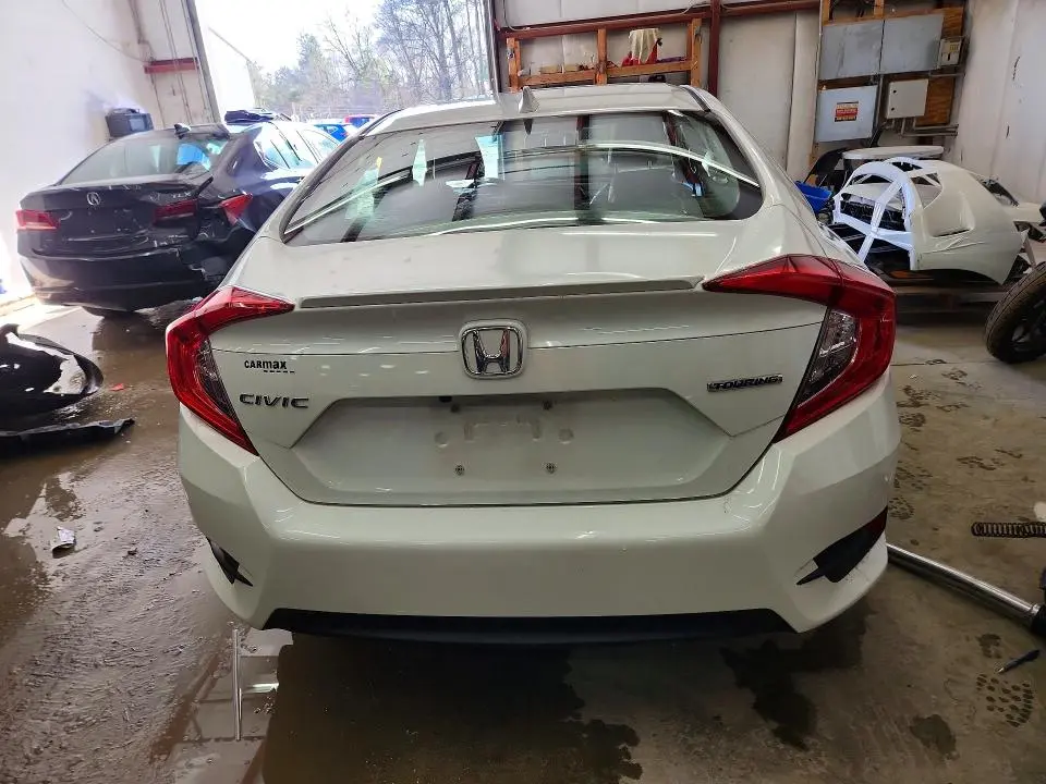 2018 HONDA CIVIC TOURING  