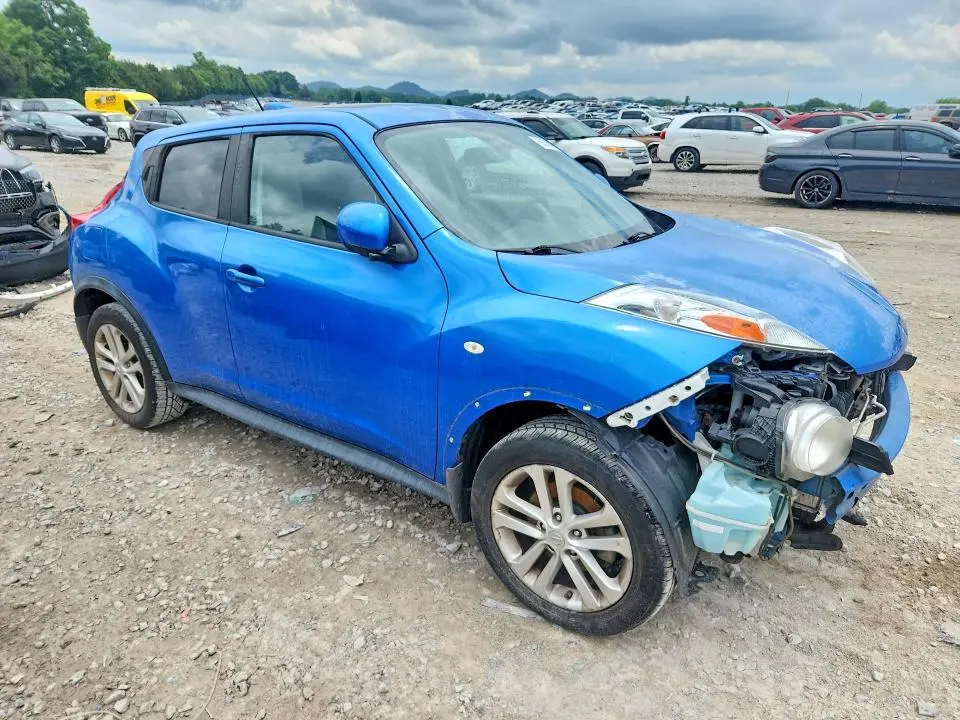 2011 NISSAN JUKE S  