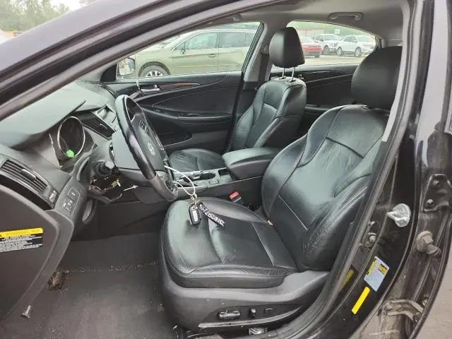 2013 HYUNDAI SONATA SE  