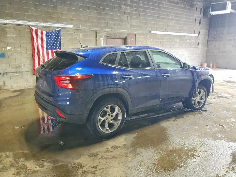 2024 CHEVROLET TRAX LS  