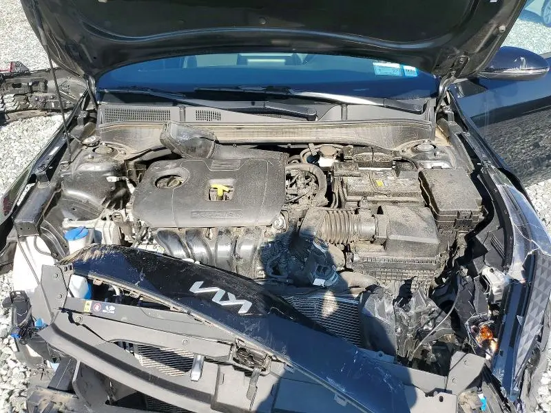 2023 KIA FORTE GT LINE  