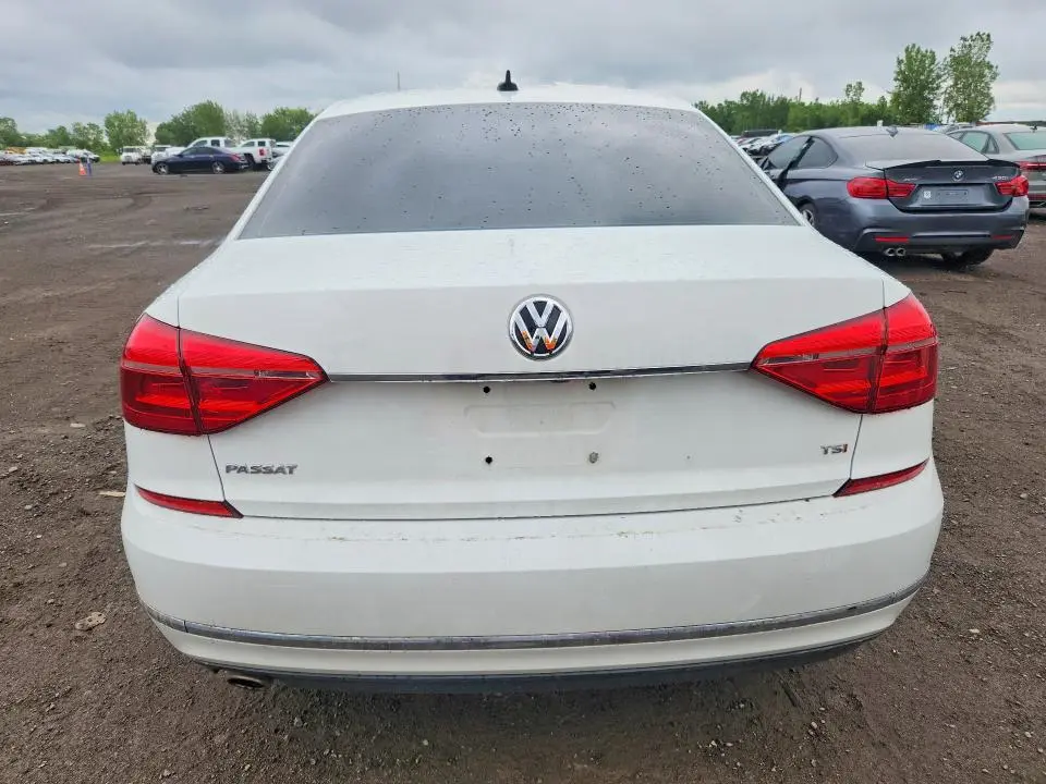 2016 VOLKSWAGEN PASSAT SEL  