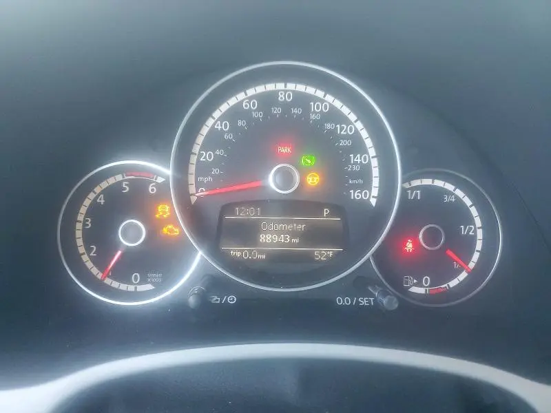 2014 VOLKSWAGEN BEETLE   