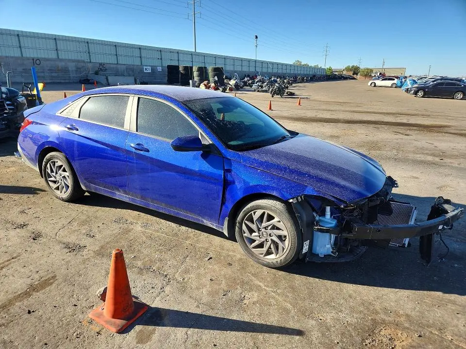 2024 HYUNDAI ELANTRA SEL  