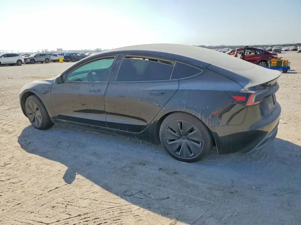 2025 TESLA MODEL 3   
