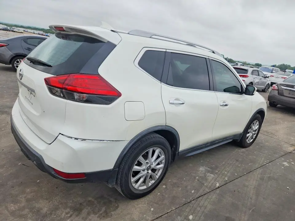 2017 NISSAN ROGUE SV  