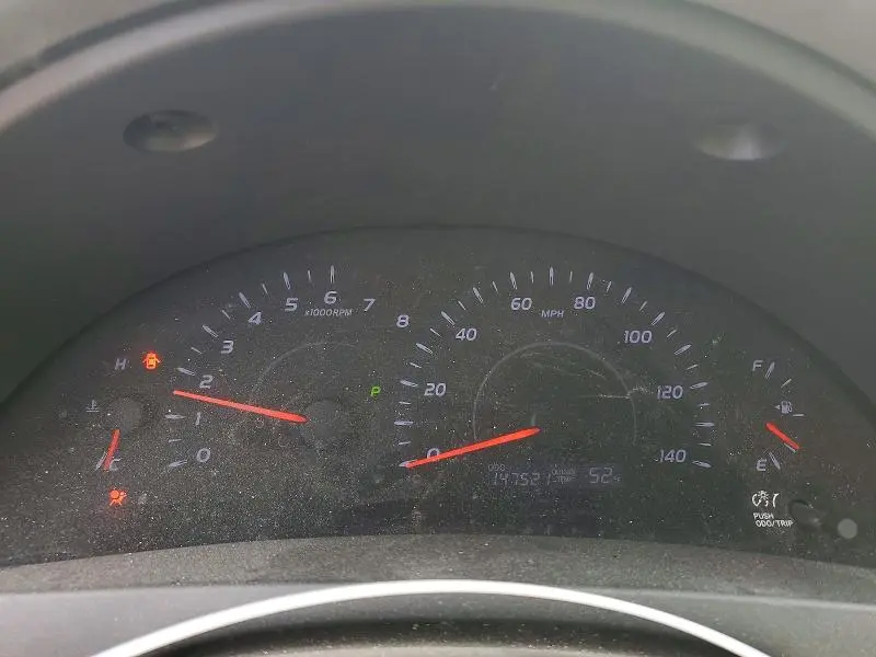 2010 TOYOTA CAMRY LE  