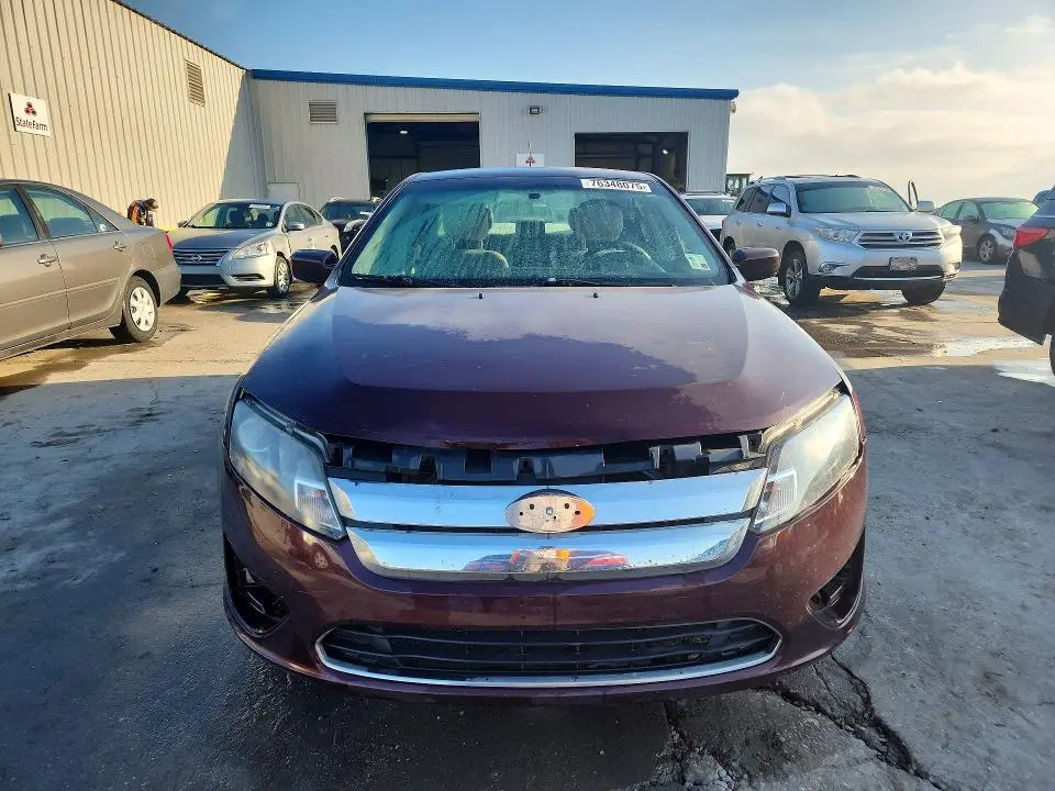 2011 FORD FUSION SE  