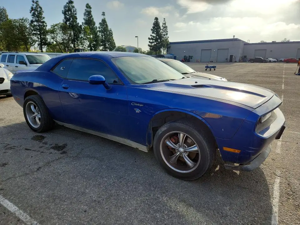 2012 DODGE CHALLENGER SXT  