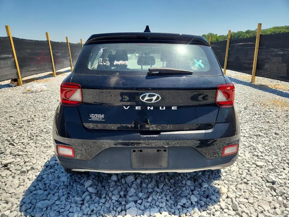 2022 HYUNDAI VENUE SE  