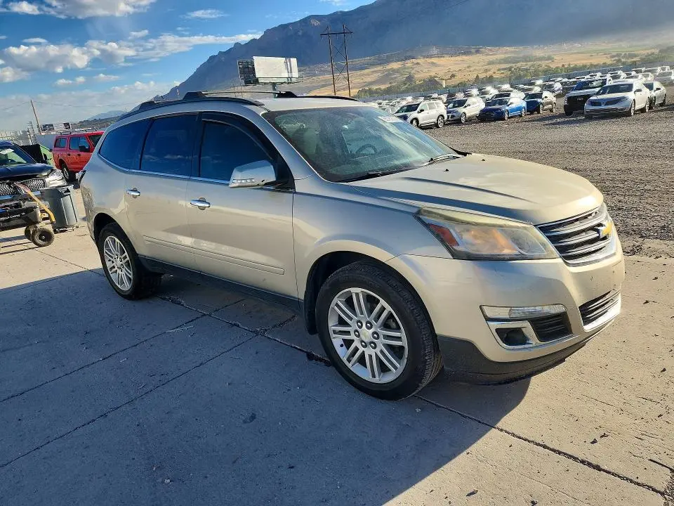 2015 CHEVROLET TRAVERSE LT  