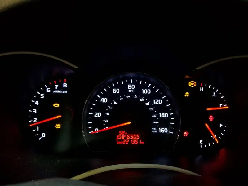 2014 KIA SORENTO LX  