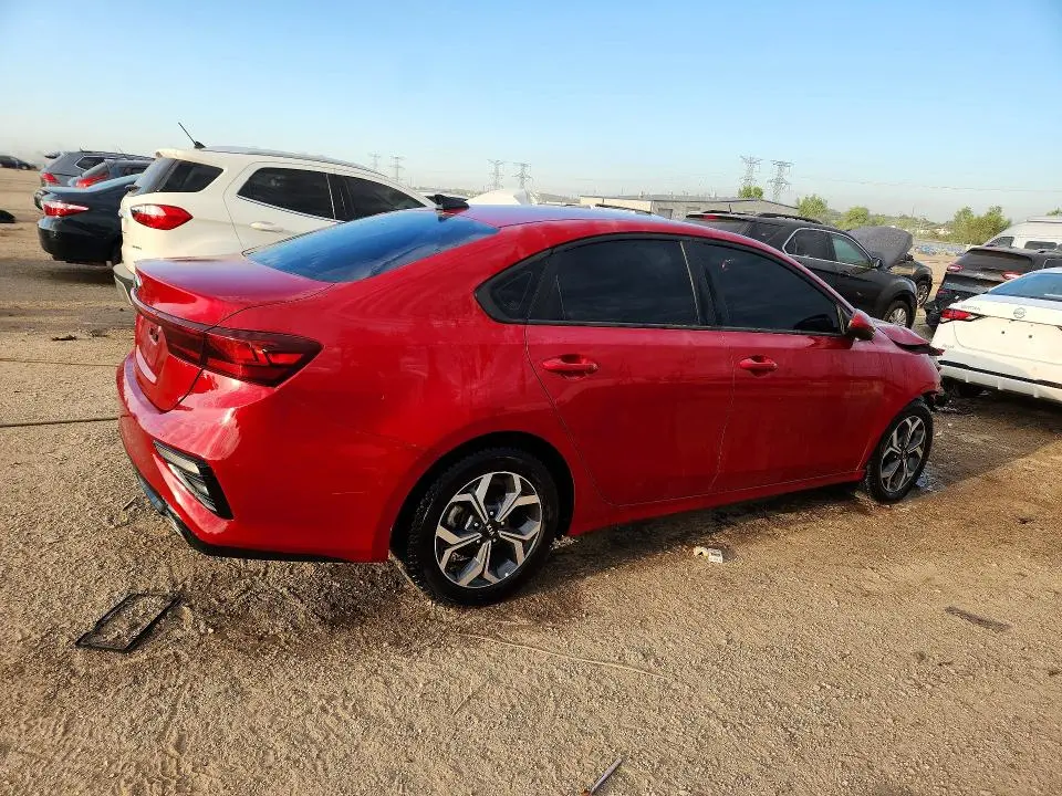 2021 KIA FORTE LXS  