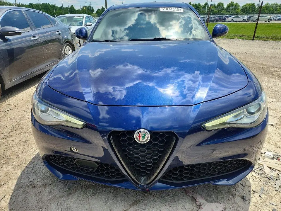 2017 ALFA ROMEO GIULIA Q4  