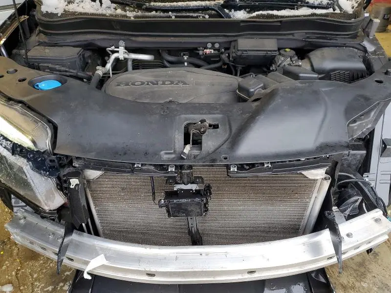 2022 HONDA PILOT SE  