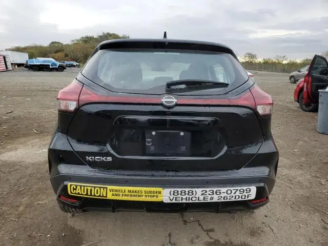 2022 NISSAN KICKS S  