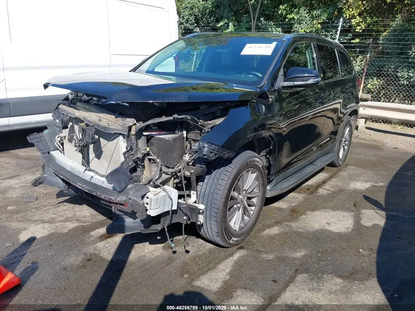 2019 TOYOTA HIGHLANDER XLE