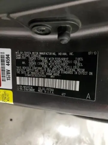 2013 TOYOTA SIENNA LE  