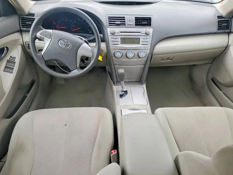 2010 TOYOTA CAMRY LE  