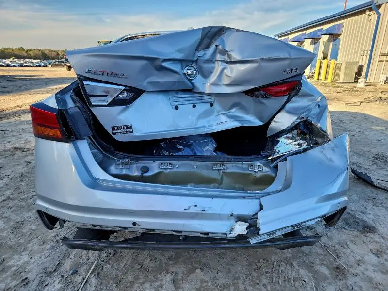 2021 NISSAN ALTIMA SR  