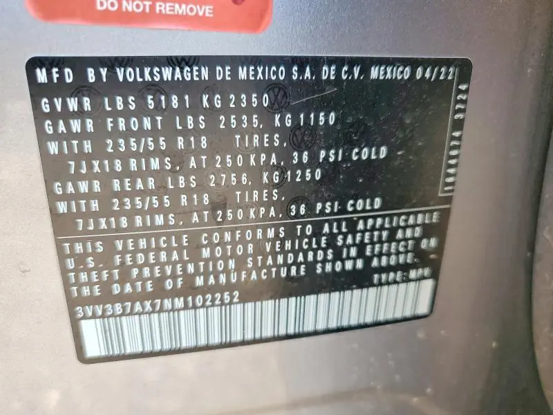 2022 VOLKSWAGEN TIGUAN SE  